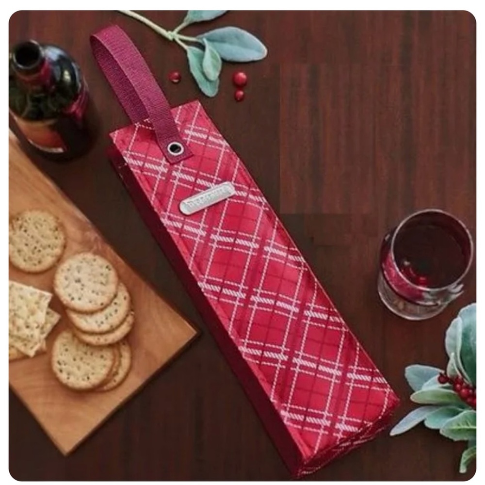 BRAND NEW Tupperware Perfectly Plaid Wine Tote